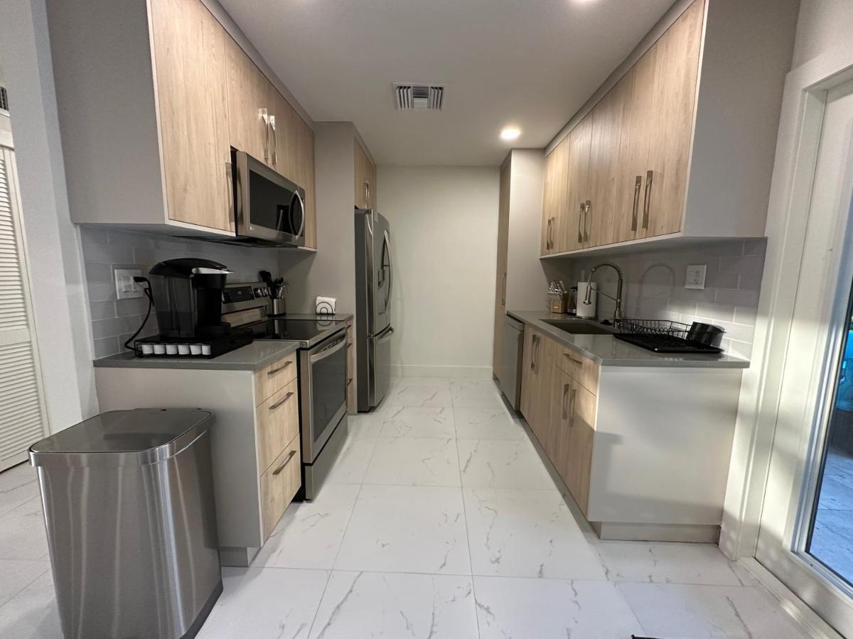 The Sun House - 3 Bed, 2 Bath, Private Pool, Fire Pit, Huge Backyard Villa Fort Lauderdale Dış mekan fotoğraf
